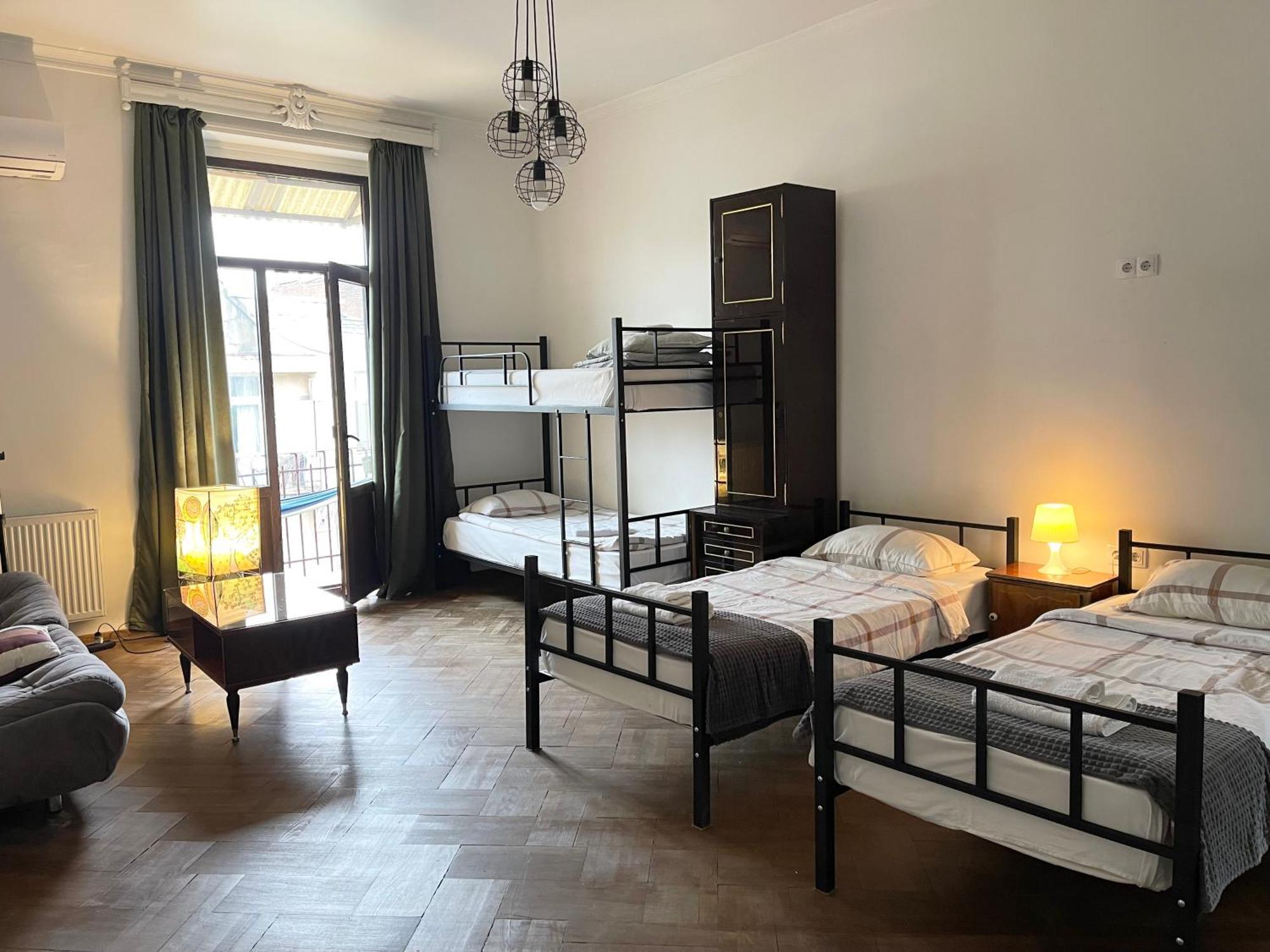 Guest House Third Floor تبليسي المظهر الخارجي الصورة