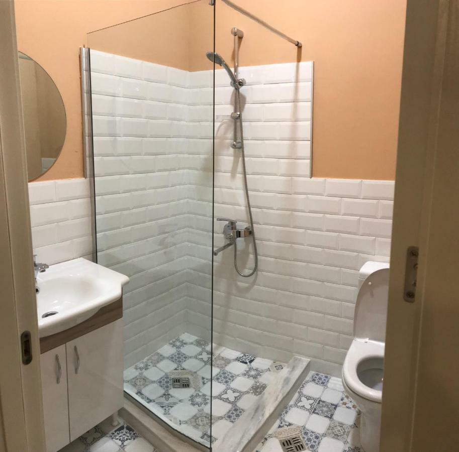 Guest House Third Floor تبليسي المظهر الخارجي الصورة